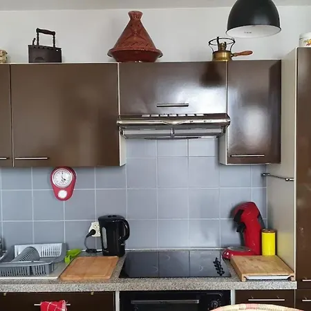 De Caractere Apartment *
